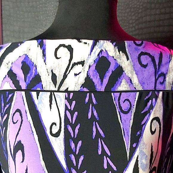 Three quarter sleeved dress - Picture 7 of 16